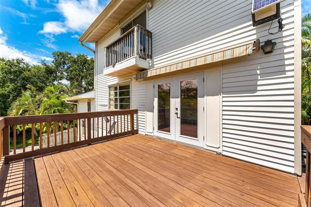 Activo con contrato: $448,900 (4 camas, 3 baños, 1680 Pies cuadrados)