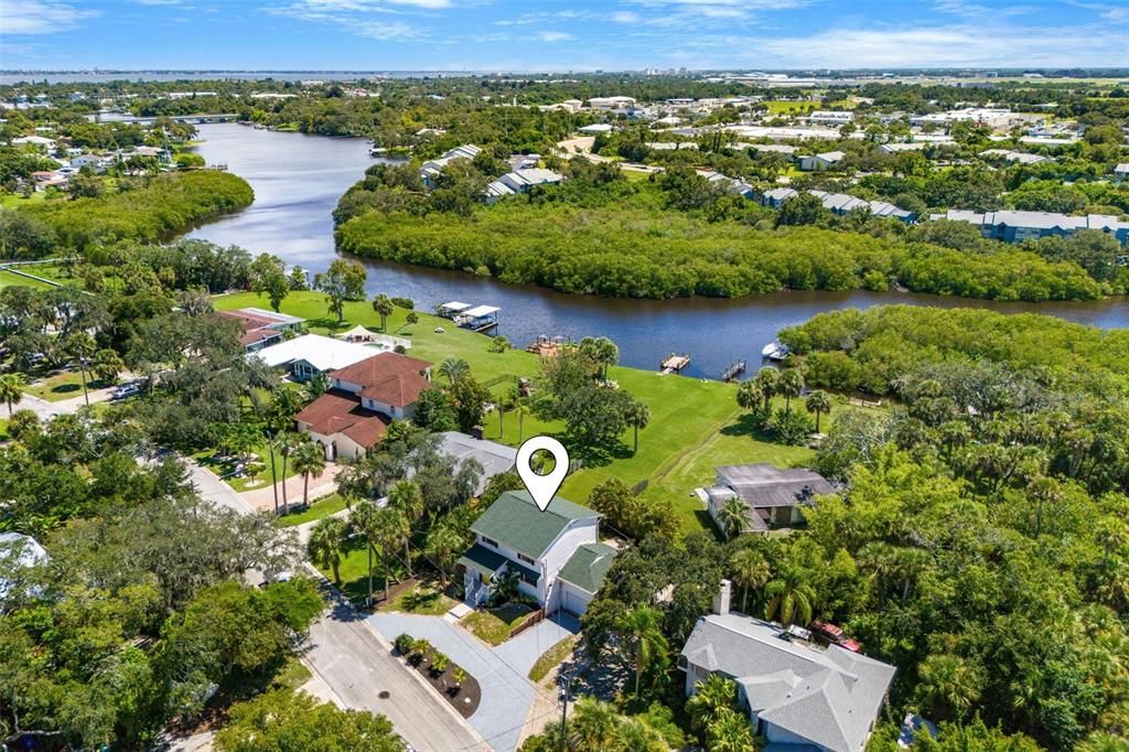 Activo con contrato: $448,900 (4 camas, 3 baños, 1680 Pies cuadrados)