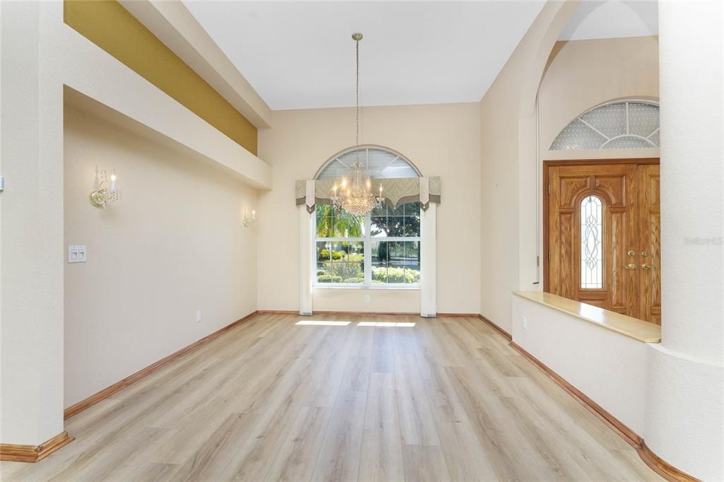 待售: $1,400,000 (3 贝兹, 2 浴室, 2488 平方英尺)