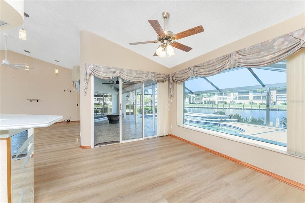 待售: $1,400,000 (3 贝兹, 2 浴室, 2488 平方英尺)