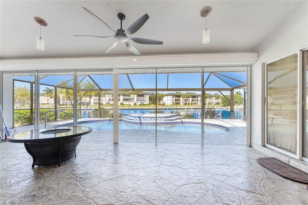 待售: $1,400,000 (3 贝兹, 2 浴室, 2488 平方英尺)