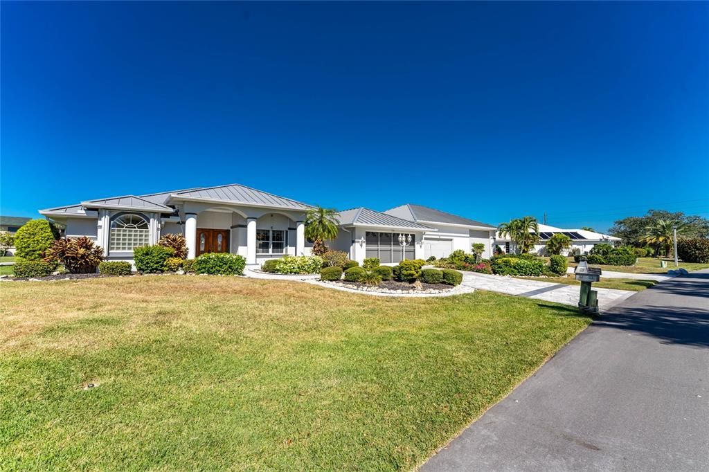 待售: $1,400,000 (3 贝兹, 2 浴室, 2488 平方英尺)