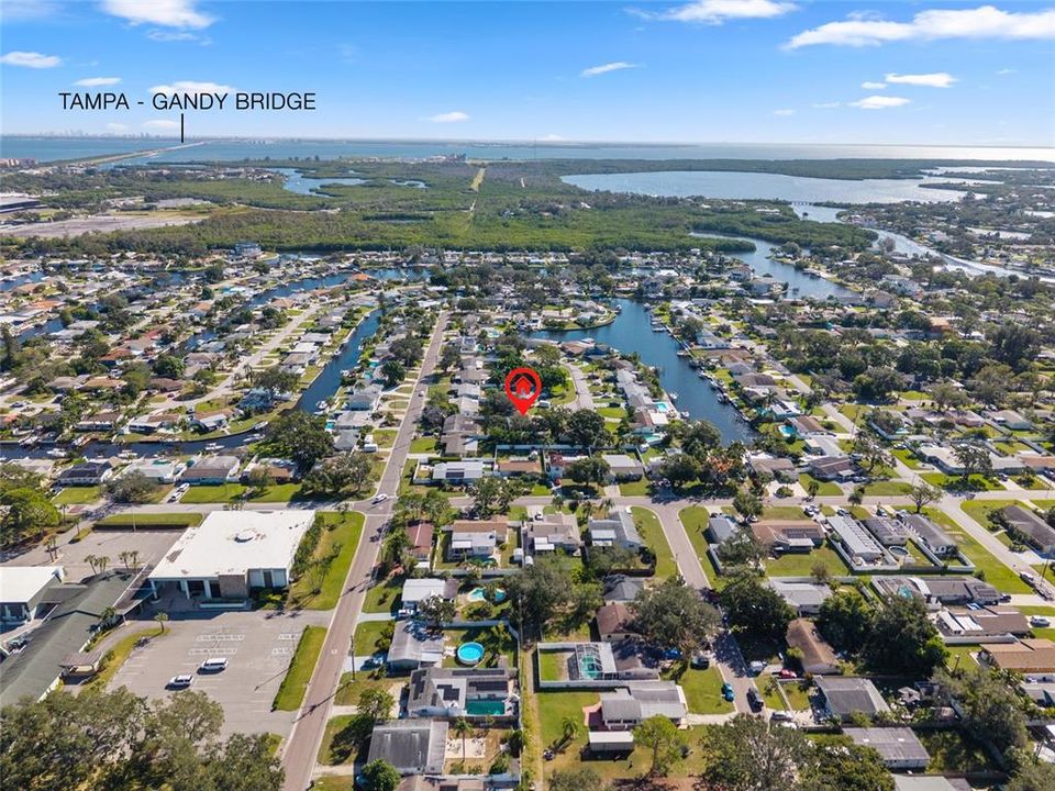 For Rent: $3,650 (4 beds, 2 baths, 2208 Square Feet)