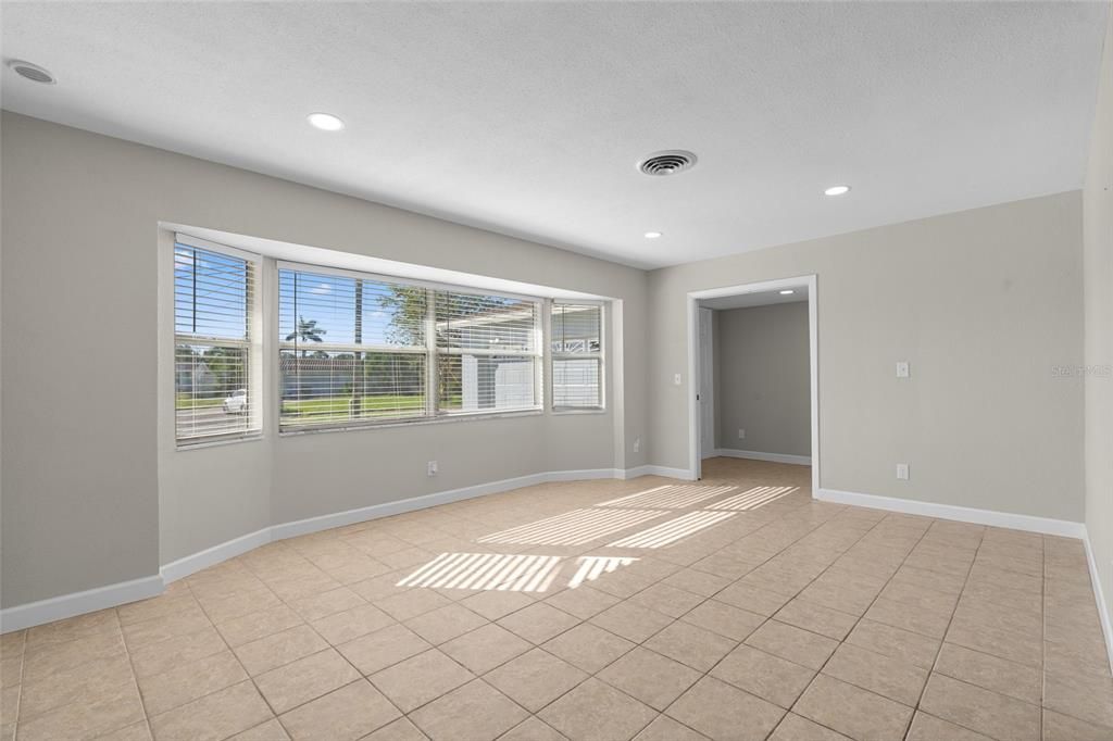 For Rent: $3,650 (4 beds, 2 baths, 2208 Square Feet)