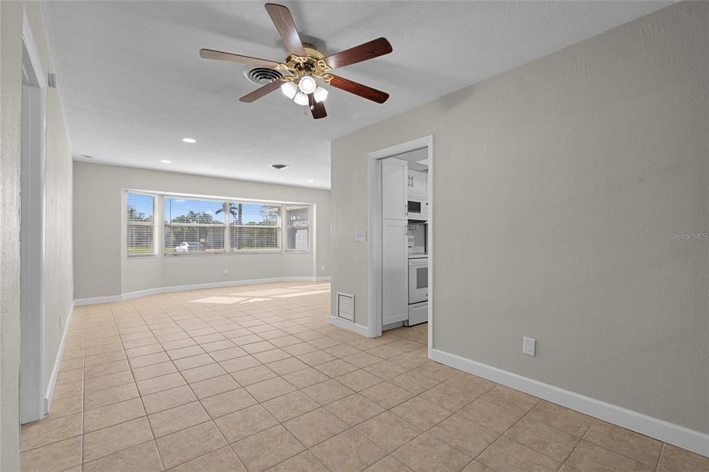 For Rent: $3,650 (4 beds, 2 baths, 2208 Square Feet)