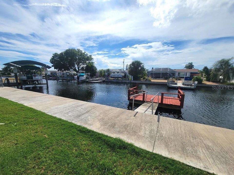 For Rent: $1,650 (2 beds, 1 baths, 864 Square Feet)