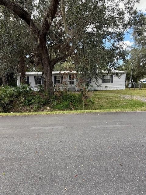 Activo con contrato: $220,000 (3 camas, 2 baños, 1620 Pies cuadrados)