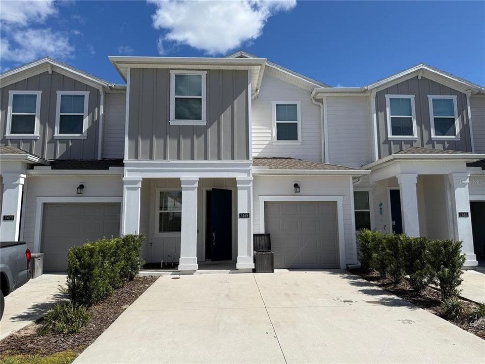 Recently Rented: $2,000 (3 beds, 2 baths, 1797 Square Feet)