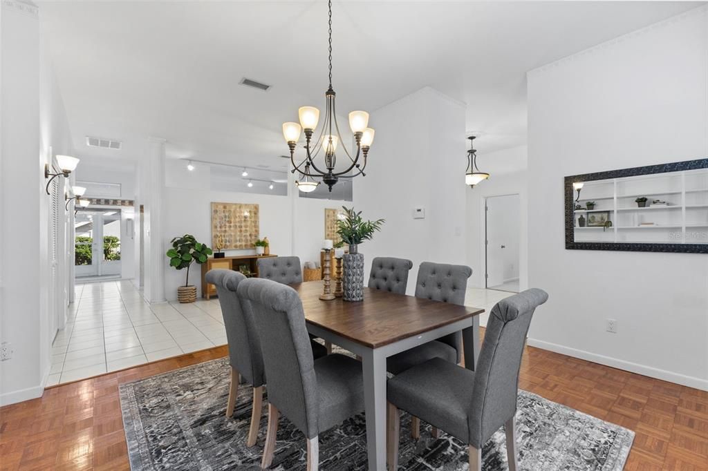 Active With Contract: $800,000 (4 beds, 3 baths, 3648 Square Feet)
