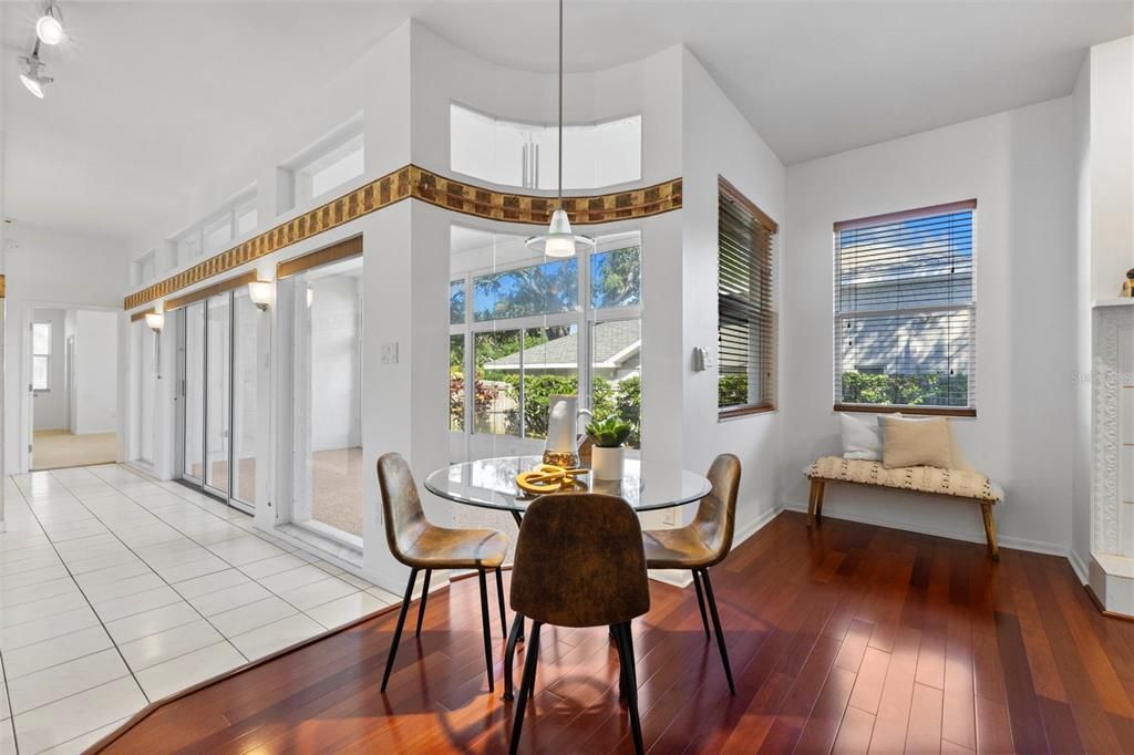 Active With Contract: $800,000 (4 beds, 3 baths, 3648 Square Feet)