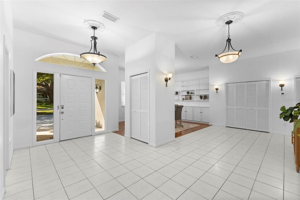 Active With Contract: $800,000 (4 beds, 3 baths, 3648 Square Feet)