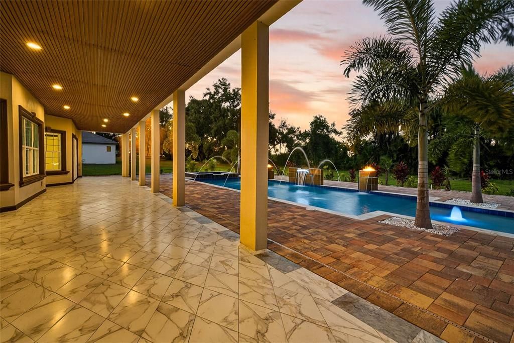 待售: $3,200,000 (6 贝兹, 6 浴室, 7500 平方英尺)