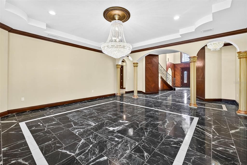 待售: $3,200,000 (6 贝兹, 6 浴室, 7500 平方英尺)