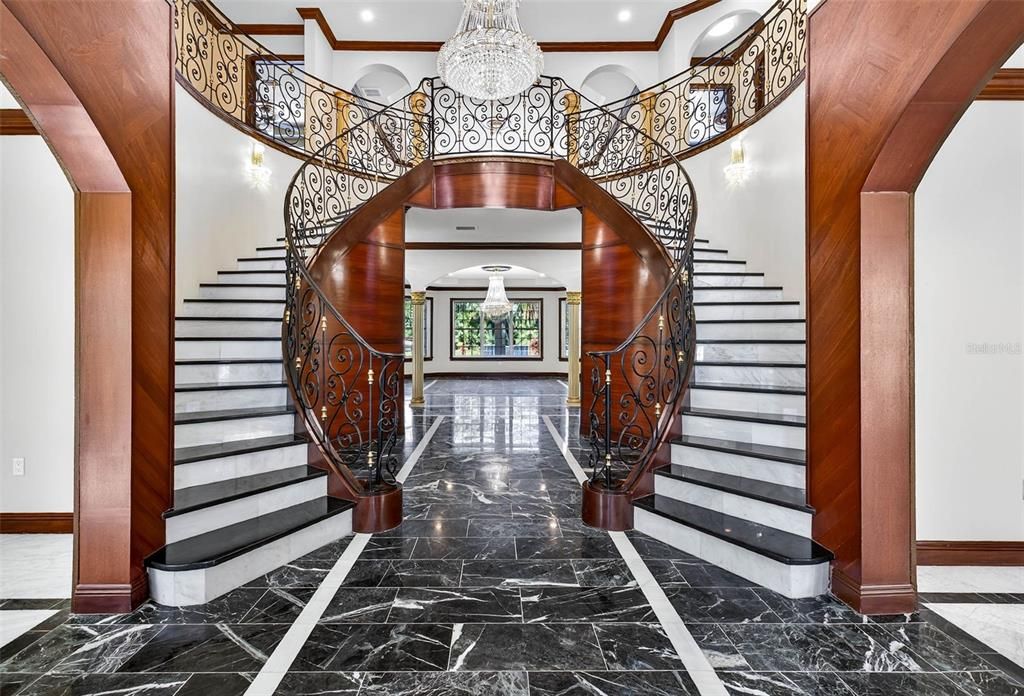 待售: $3,200,000 (6 贝兹, 6 浴室, 7500 平方英尺)