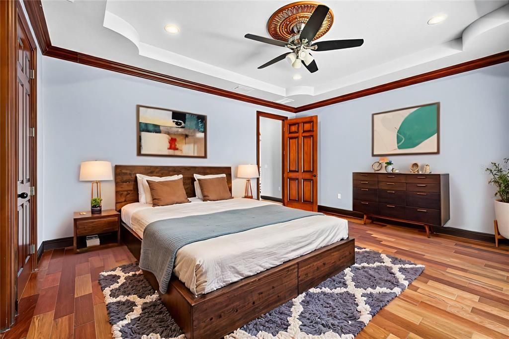 待售: $3,200,000 (6 贝兹, 6 浴室, 7500 平方英尺)