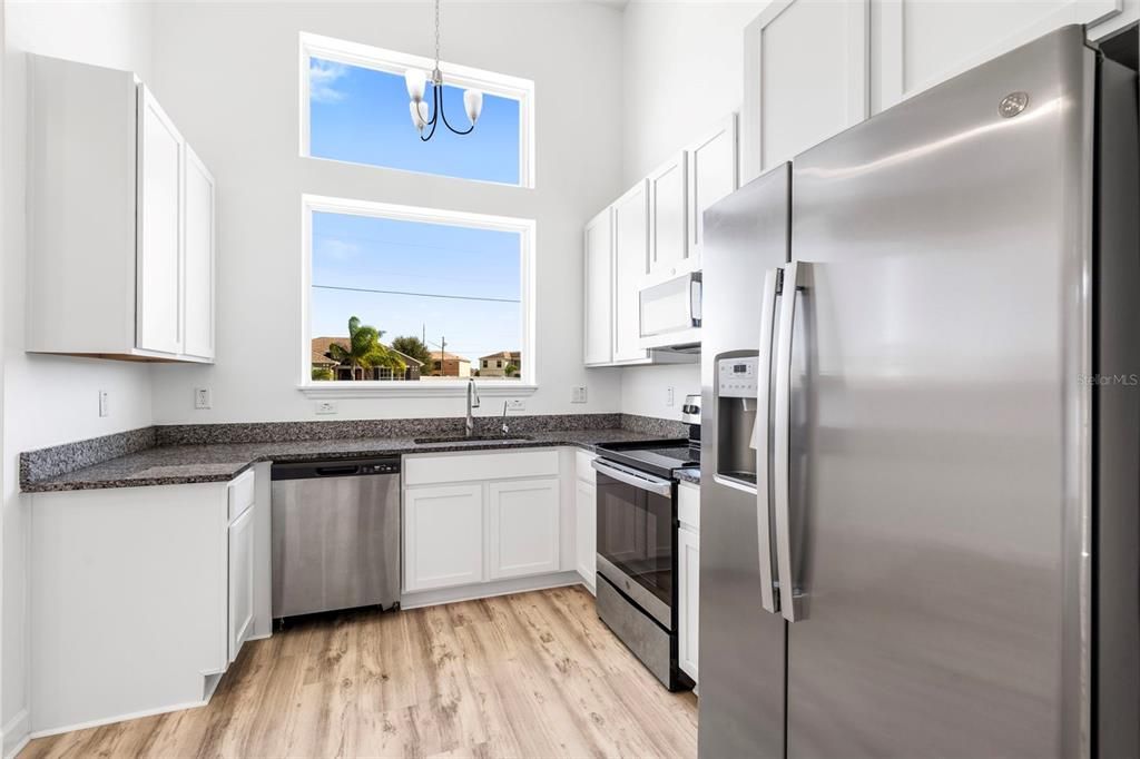 For Sale: $305,900 (3 beds, 2 baths, 1325 Square Feet)