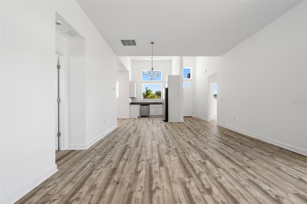 For Sale: $305,900 (3 beds, 2 baths, 1325 Square Feet)