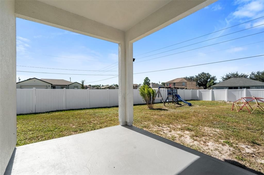 For Sale: $305,900 (3 beds, 2 baths, 1325 Square Feet)