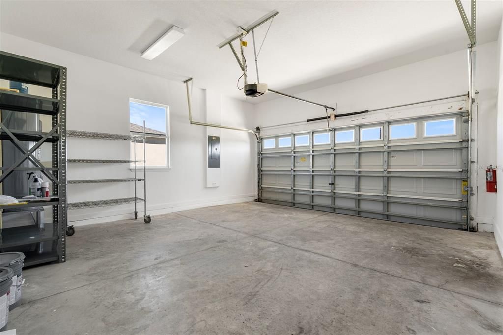 For Sale: $305,900 (3 beds, 2 baths, 1325 Square Feet)