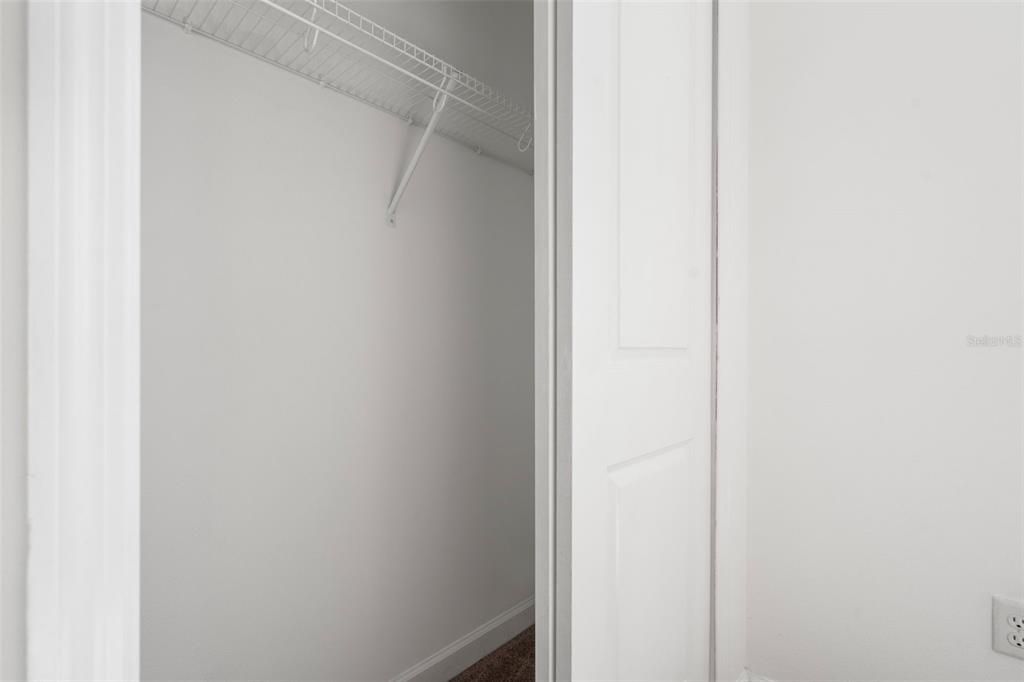 For Sale: $305,900 (3 beds, 2 baths, 1325 Square Feet)