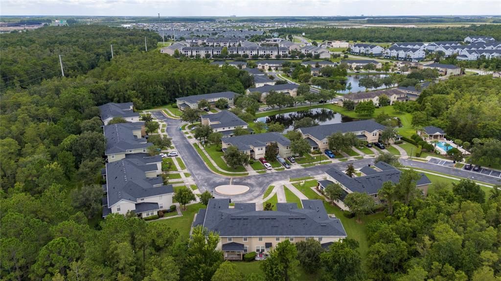 Activo con contrato: $2,150 (3 camas, 2 baños, 1759 Pies cuadrados)