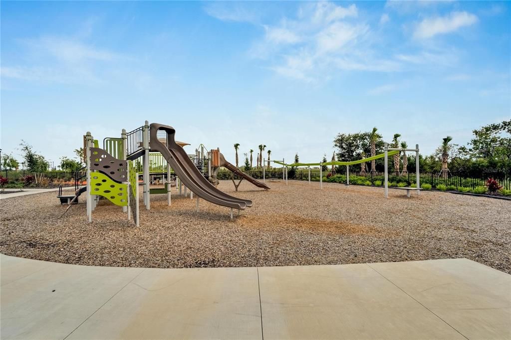 For Rent: $2,550 (3 beds, 2 baths, 1674 Square Feet)