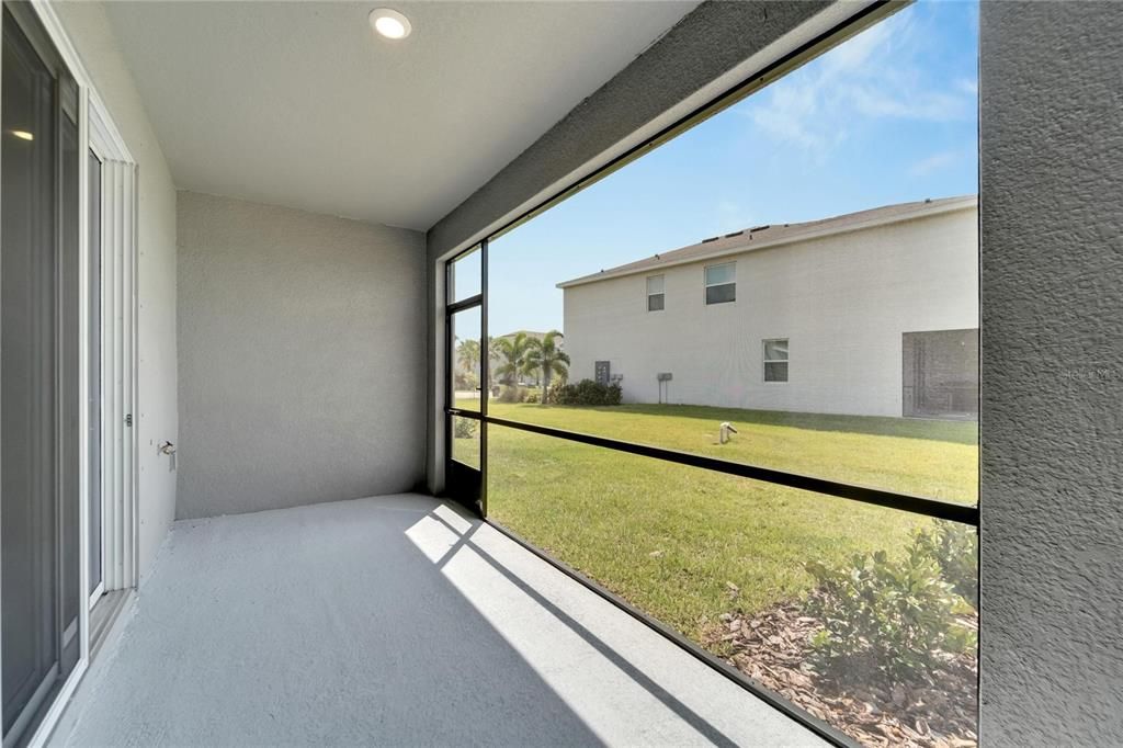 For Rent: $2,550 (3 beds, 2 baths, 1674 Square Feet)