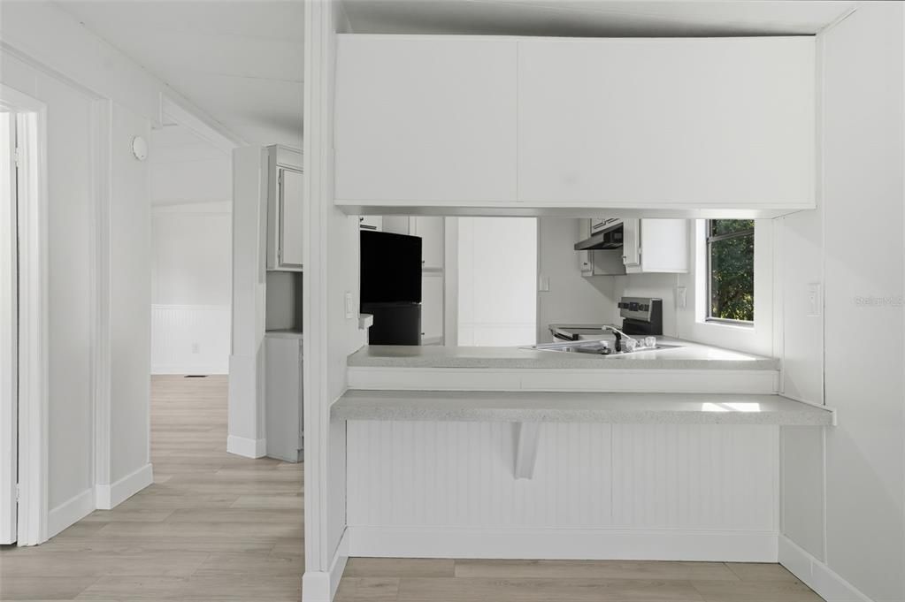 На продажу: $258,900 (3 спален, 2 ванн, 1248 Квадратных фут)