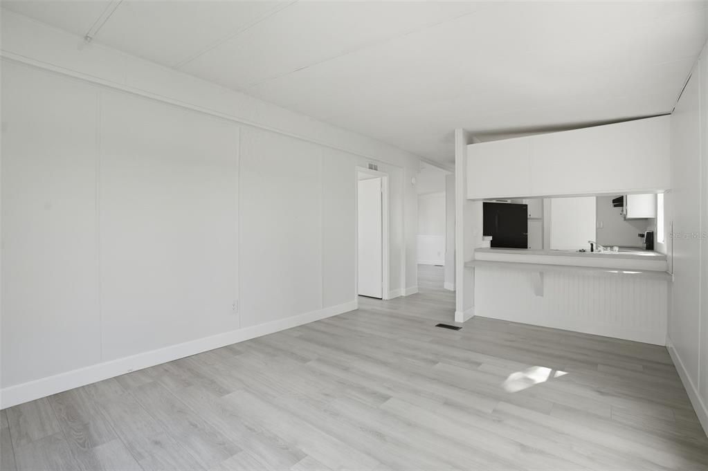 На продажу: $258,900 (3 спален, 2 ванн, 1248 Квадратных фут)