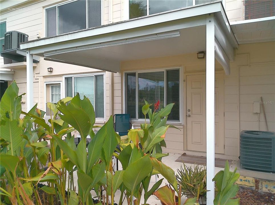 待售: $125,000 (1 贝兹, 1 浴室, 735 平方英尺)