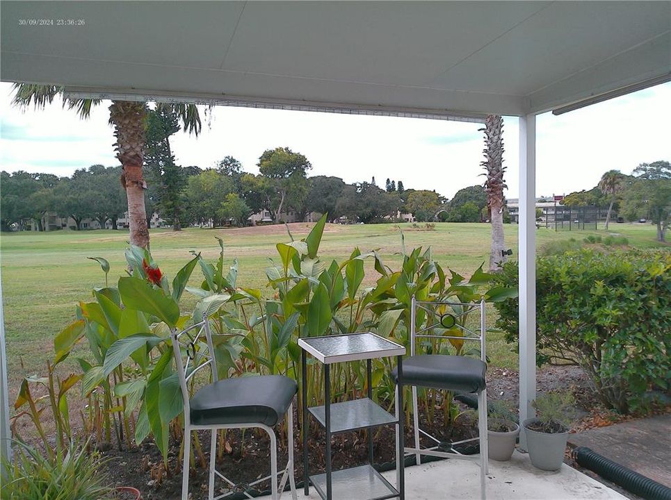 待售: $125,000 (1 贝兹, 1 浴室, 735 平方英尺)