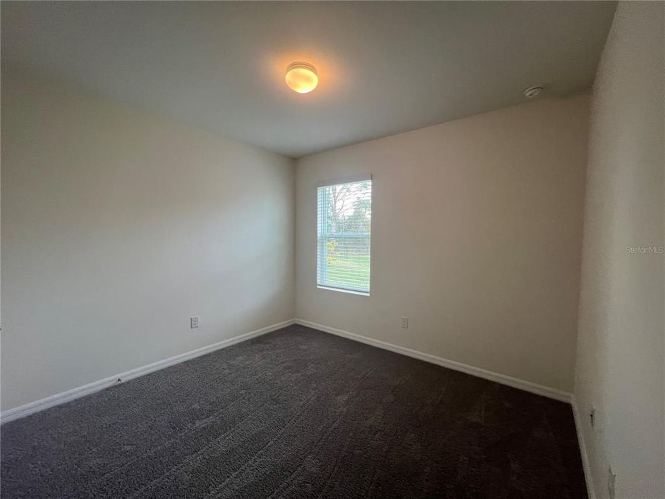 For Rent: $2,000 (4 beds, 2 baths, 1828 Square Feet)