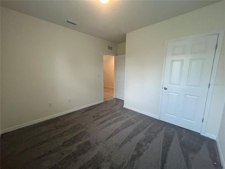 For Rent: $2,000 (4 beds, 2 baths, 1828 Square Feet)