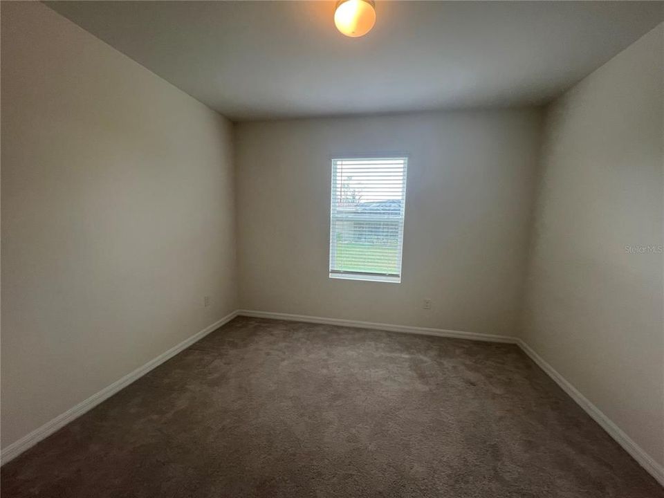 For Rent: $2,000 (4 beds, 2 baths, 1828 Square Feet)