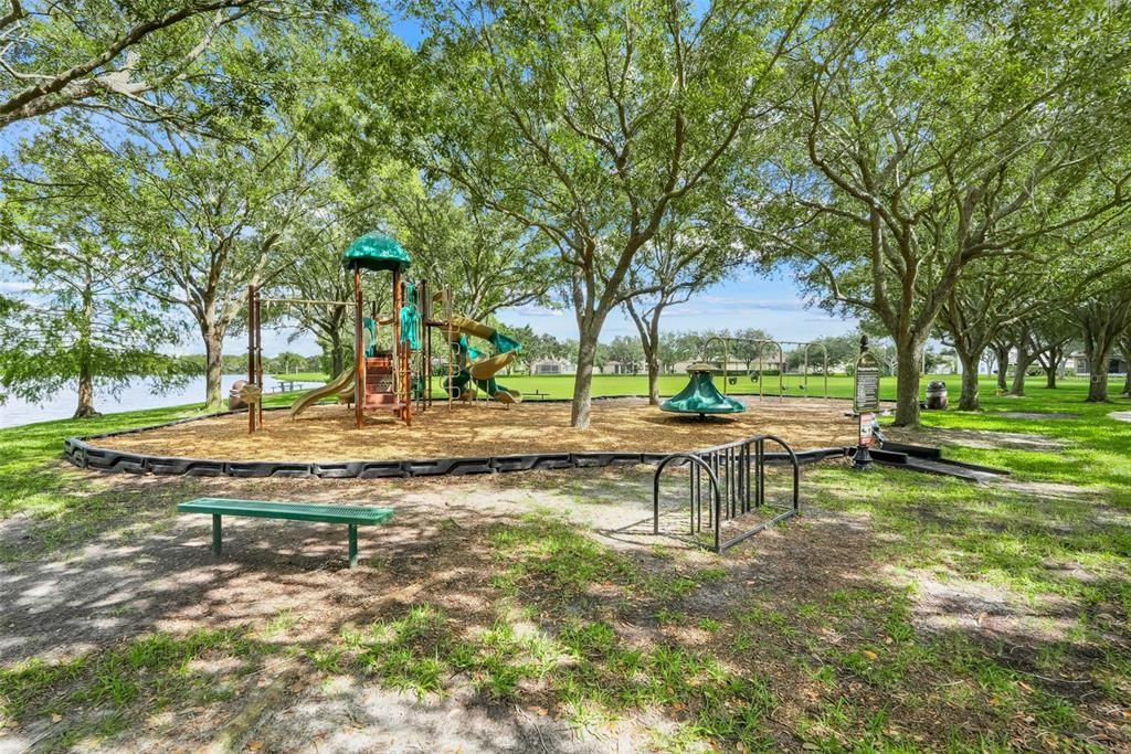 Active With Contract: $525,000 (4 beds, 2 baths, 1958 Square Feet)