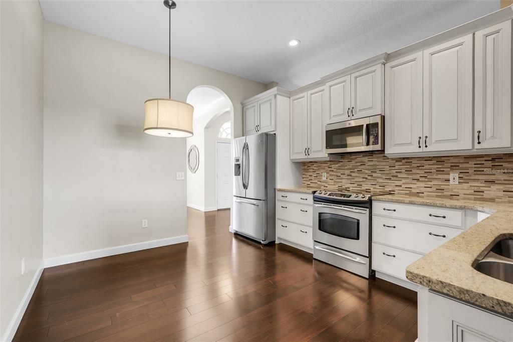 Active With Contract: $525,000 (4 beds, 2 baths, 1958 Square Feet)