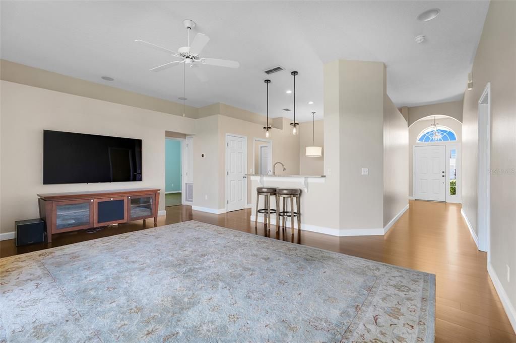 Active With Contract: $525,000 (4 beds, 2 baths, 1958 Square Feet)