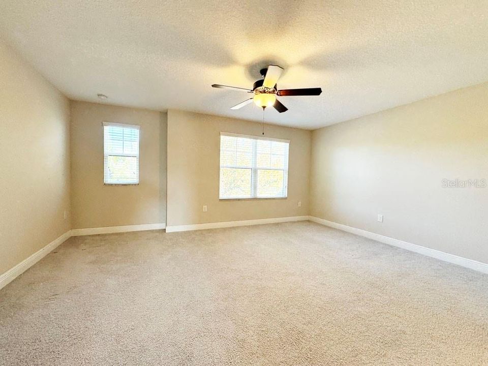 待售: $415,000 (3 贝兹, 2 浴室, 1713 平方英尺)