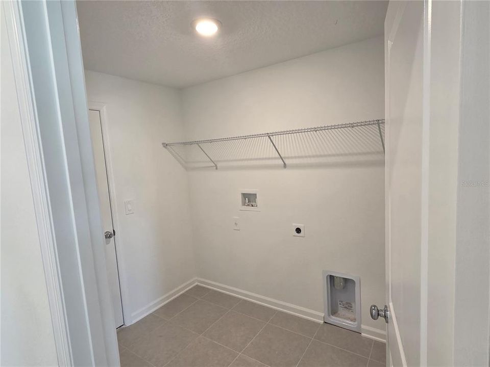 Active With Contract: $1,930 (4 beds, 2 baths, 1824 Square Feet)