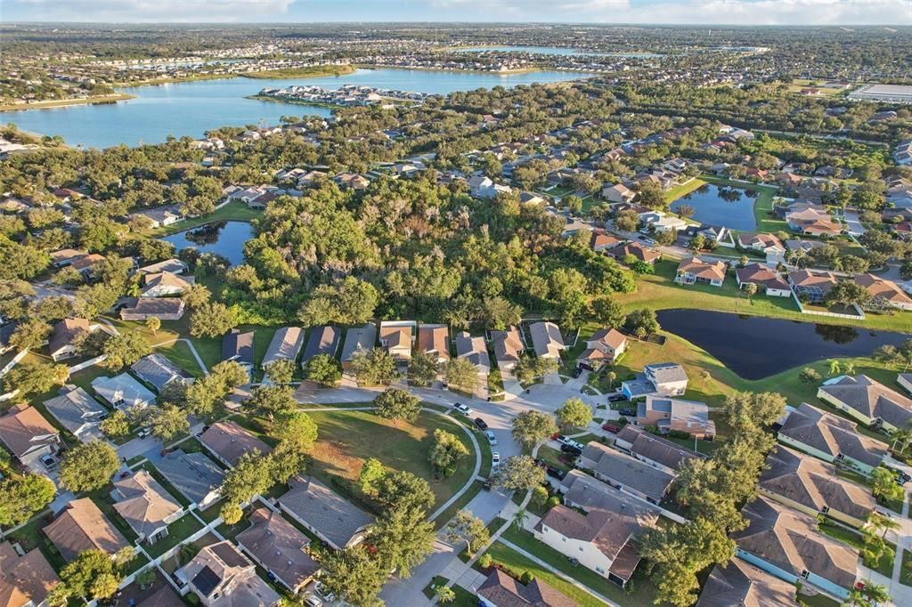 合同活跃: $429,900 (3 贝兹, 3 浴室, 2208 平方英尺)