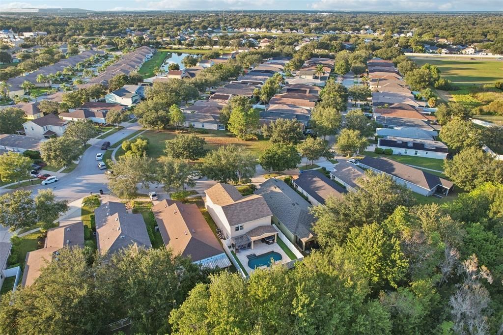 合同活跃: $429,900 (3 贝兹, 3 浴室, 2208 平方英尺)