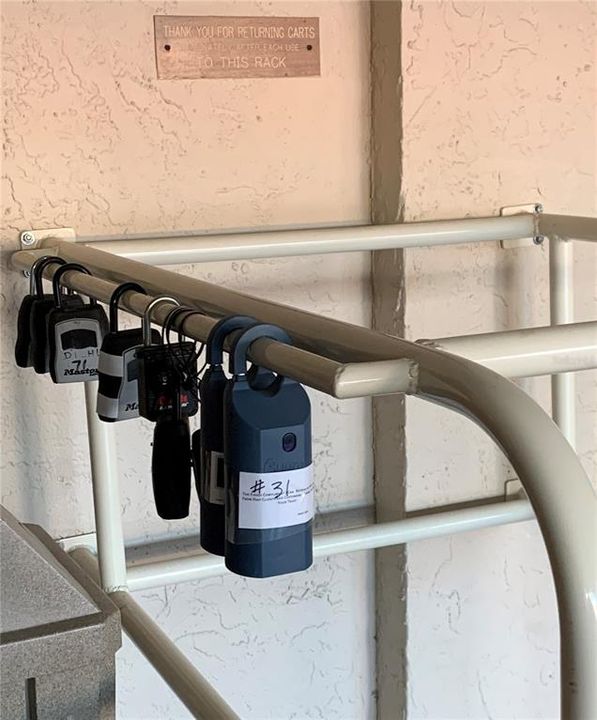 For Sale: $680,000 (2 beds, 2 baths, 1100 Square Feet)