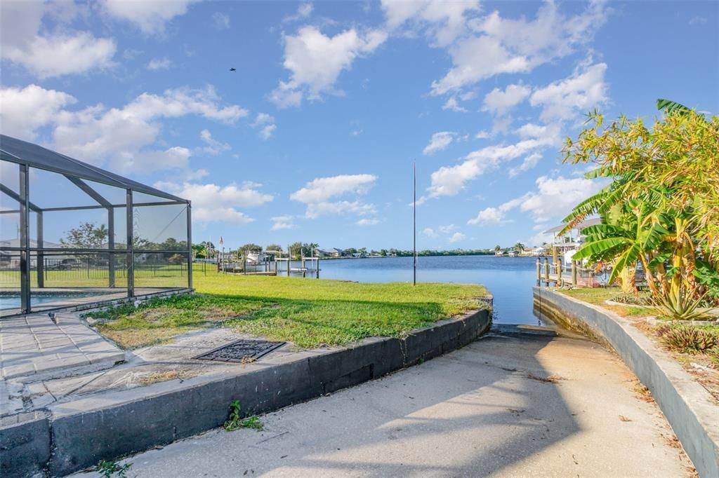 Activo con contrato: $375,000 (3 camas, 2 baños, 1203 Pies cuadrados)