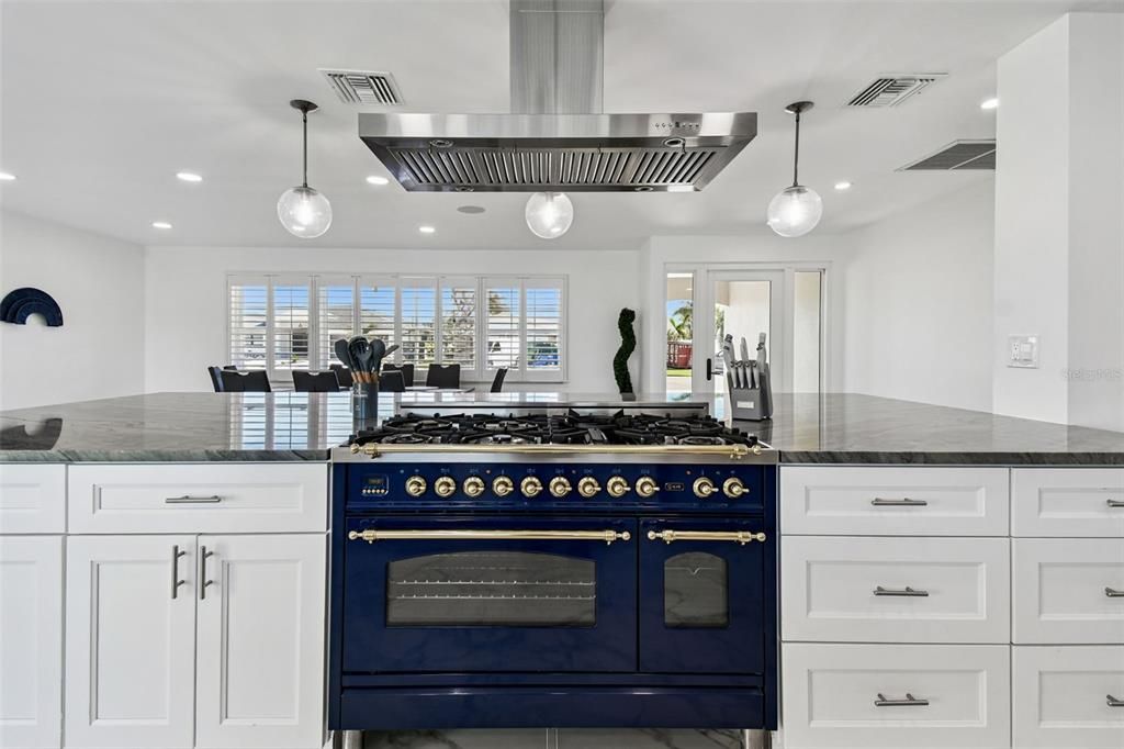 For Sale: $1,525,000 (4 beds, 3 baths, 1846 Square Feet)