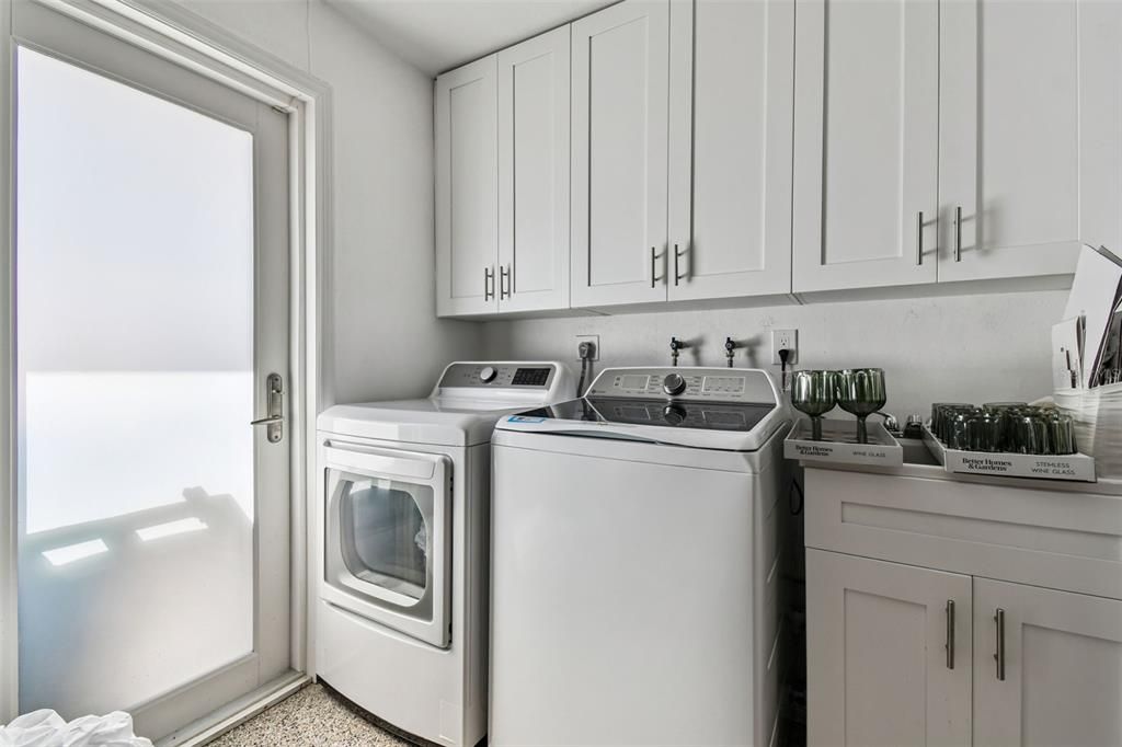 For Sale: $1,525,000 (4 beds, 3 baths, 1846 Square Feet)