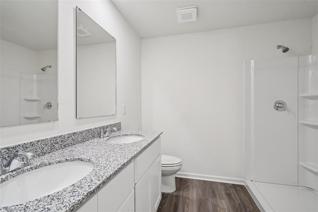 For Sale: $279,888 (4 beds, 2 baths, 1843 Square Feet)