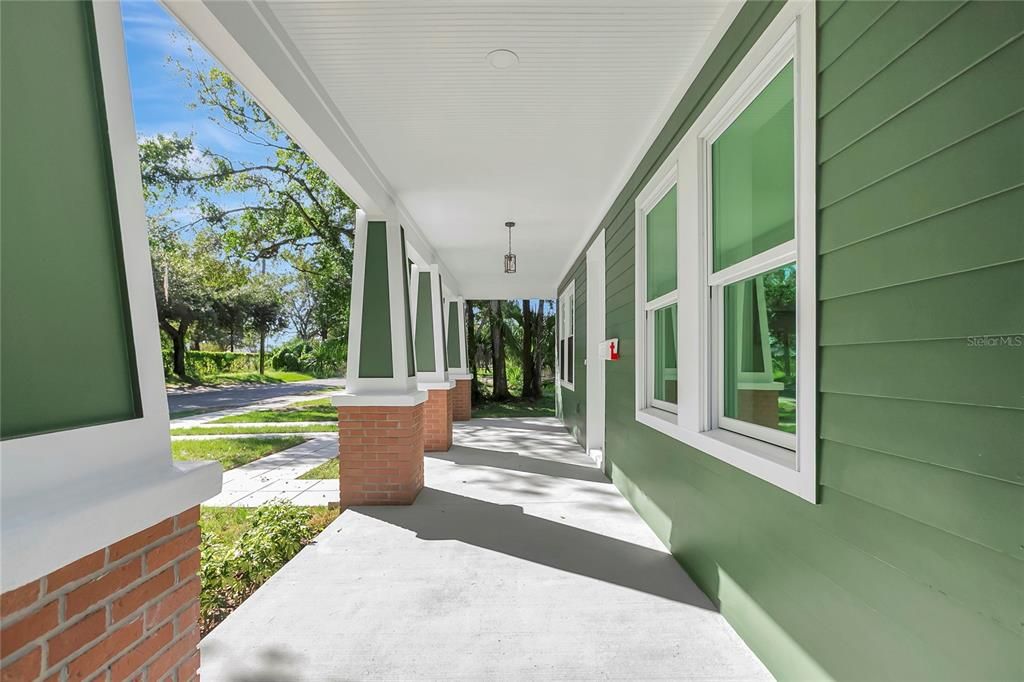 На продажу: $624,900 (3 спален, 2 ванн, 1600 Квадратных фут)