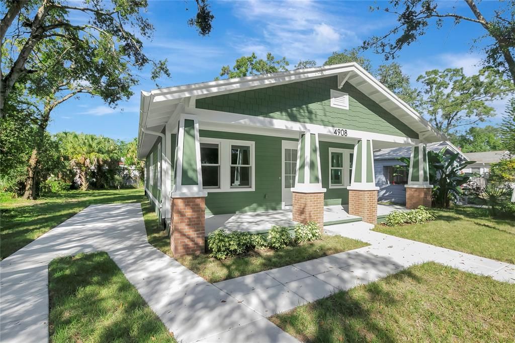 На продажу: $624,900 (3 спален, 2 ванн, 1600 Квадратных фут)