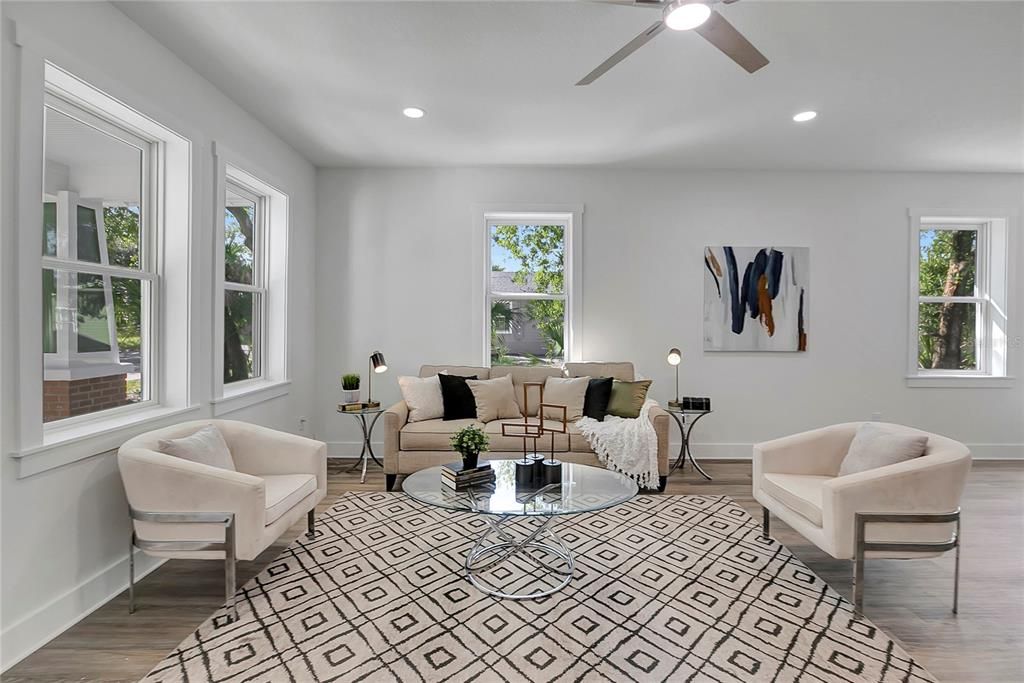 На продажу: $624,900 (3 спален, 2 ванн, 1600 Квадратных фут)