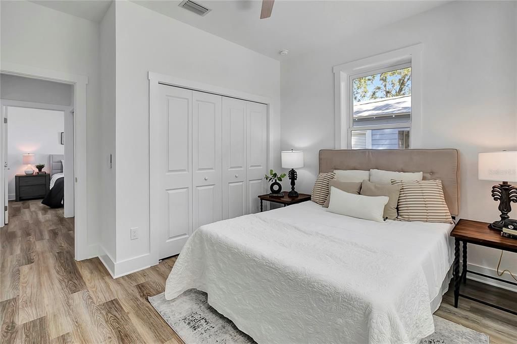 На продажу: $624,900 (3 спален, 2 ванн, 1600 Квадратных фут)